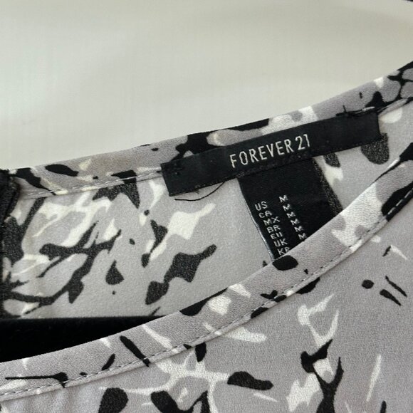 Forever 21 Black & White Paint Splatter Shirt with Zipper Back, Size Medium - Picture 2 of 3